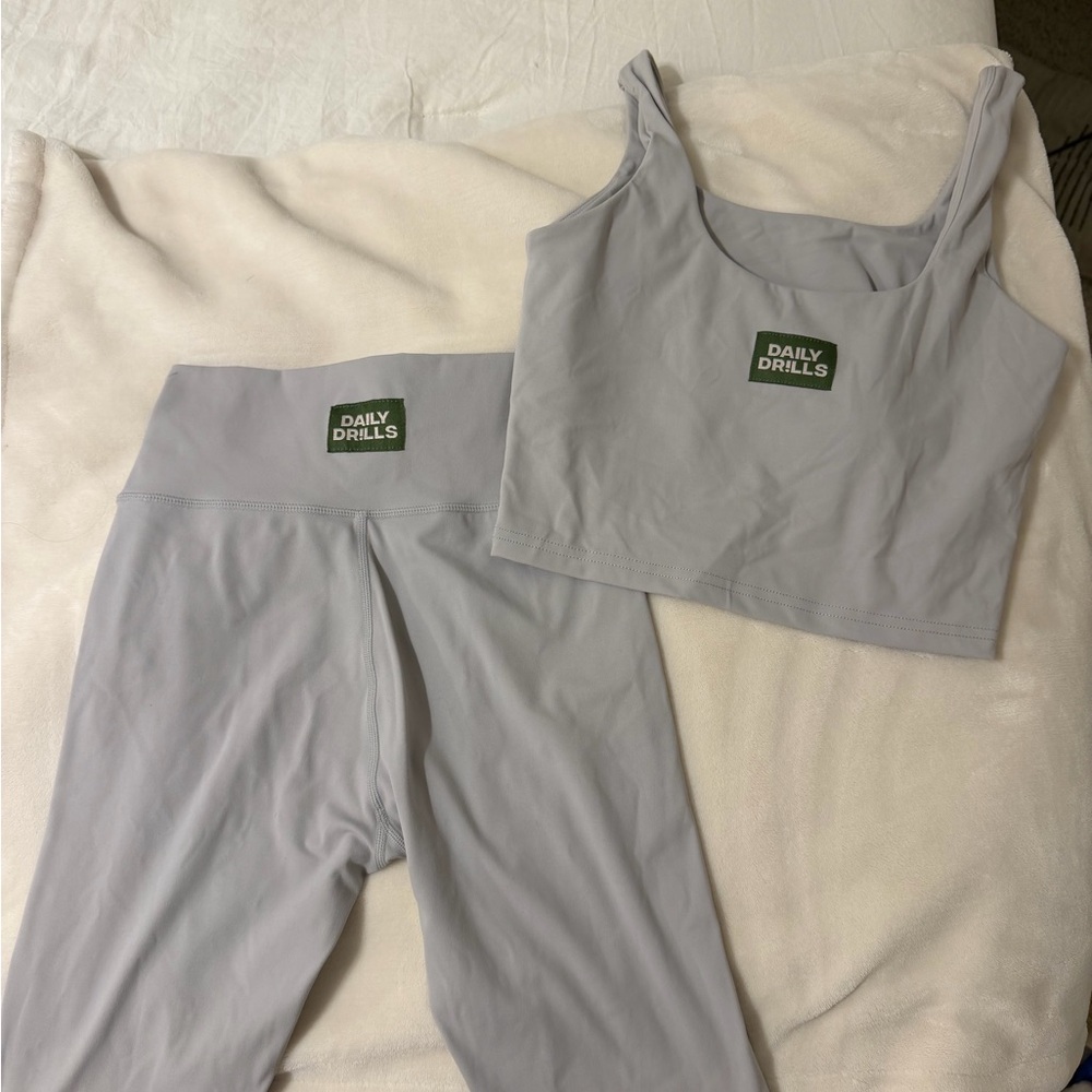 Daily Drills Pale Gray Active Set - Crop Tank & High-Waist Leggings - Picture 2 of 3